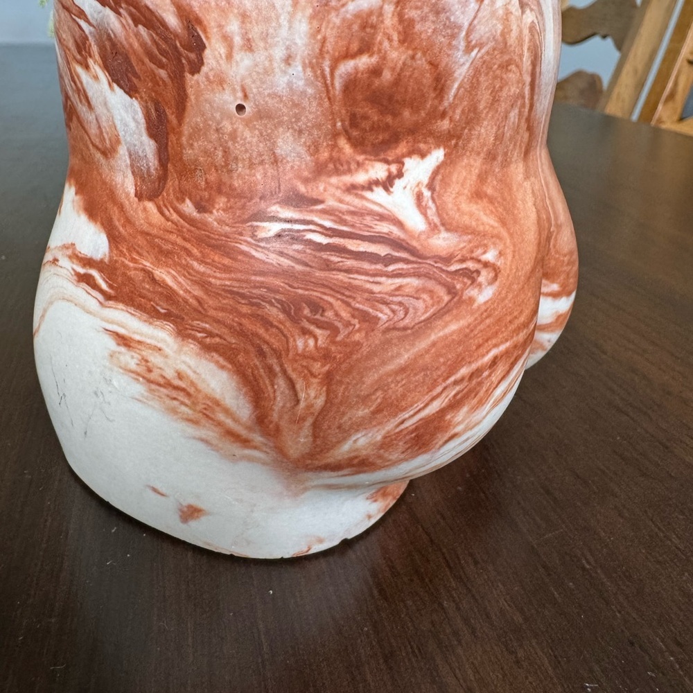 Unique Marbled Body Vase - Picture 2 of 4